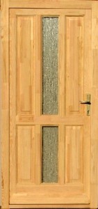borovi-fa-bejarati-ajto-eger